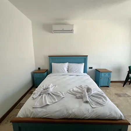 Hotell Aden Garden