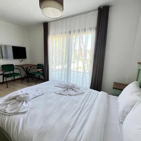 Hotell Aden Garden Çeşme