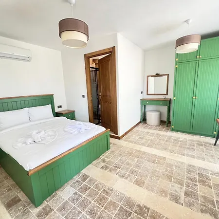 Aden Garden Hotell Çeşme