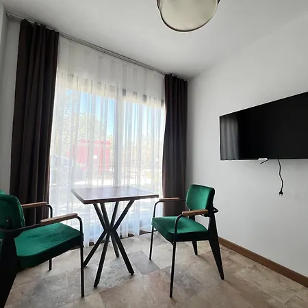 Aden Garden Hotell *