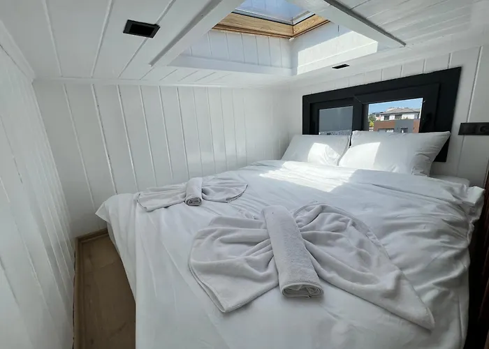 Aden Garden * Кешме