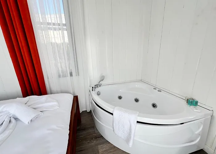 Aden Garden * Кешме