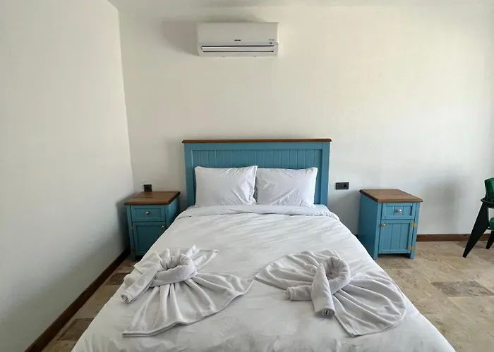 Отель Aden Garden