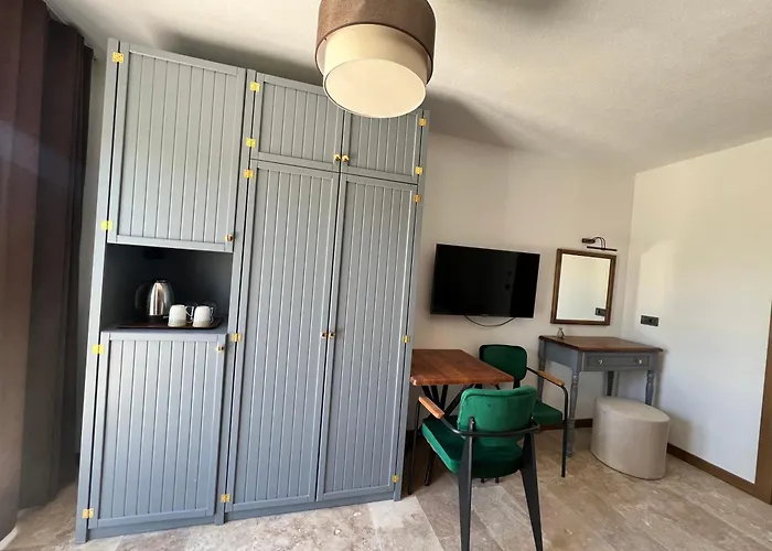 Aden Garden Отель *