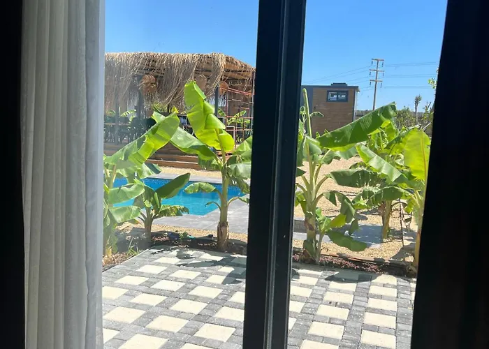 Отель Aden Garden Кешме