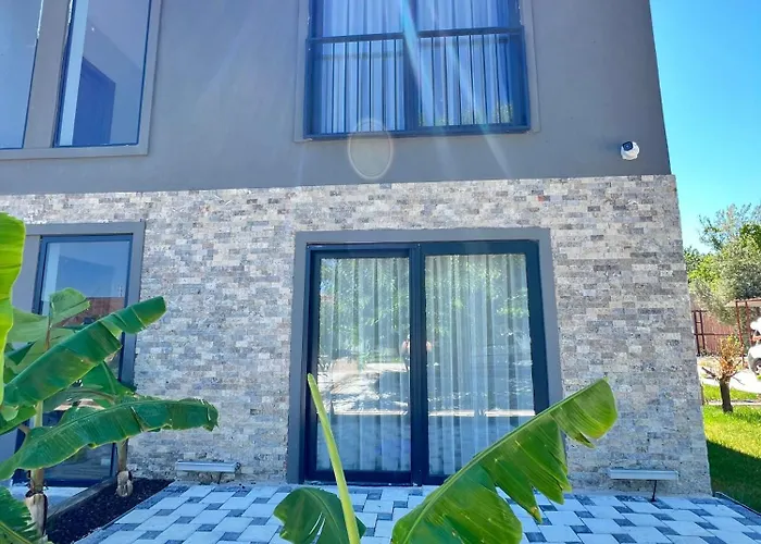 Aden Garden Отель